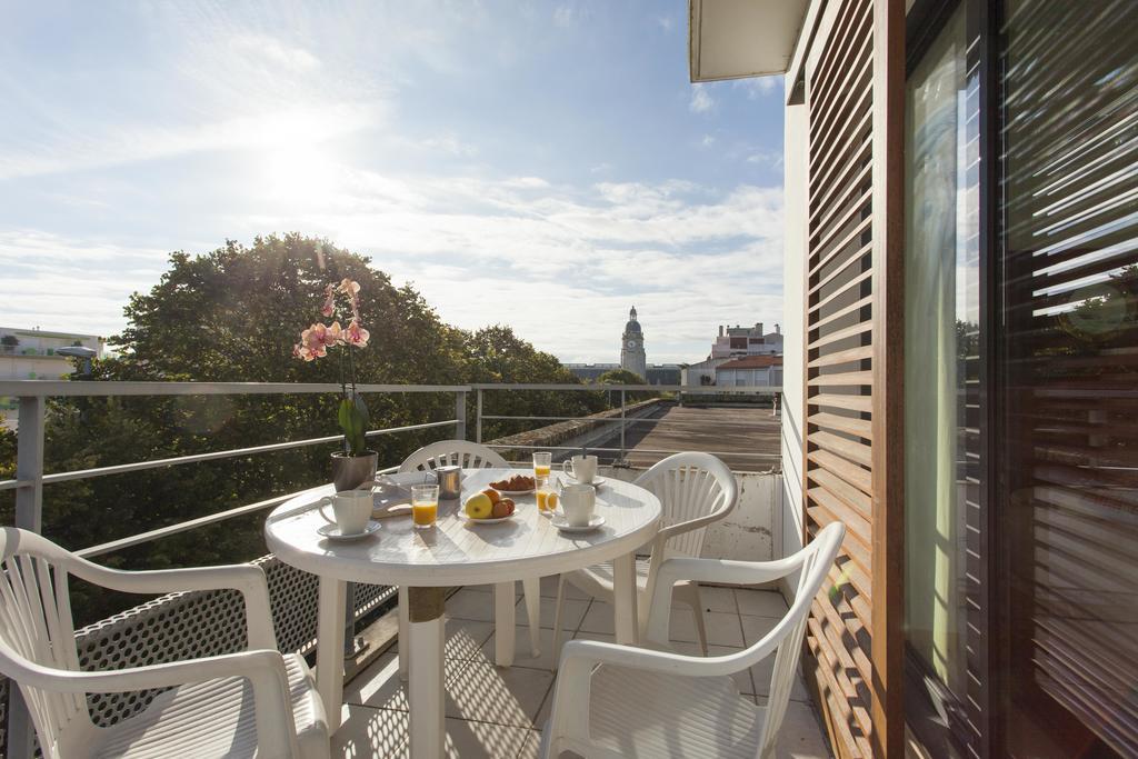 Hotel Les Gens De Mer La Rochelle Ла-Рошель Экстерьер фото
