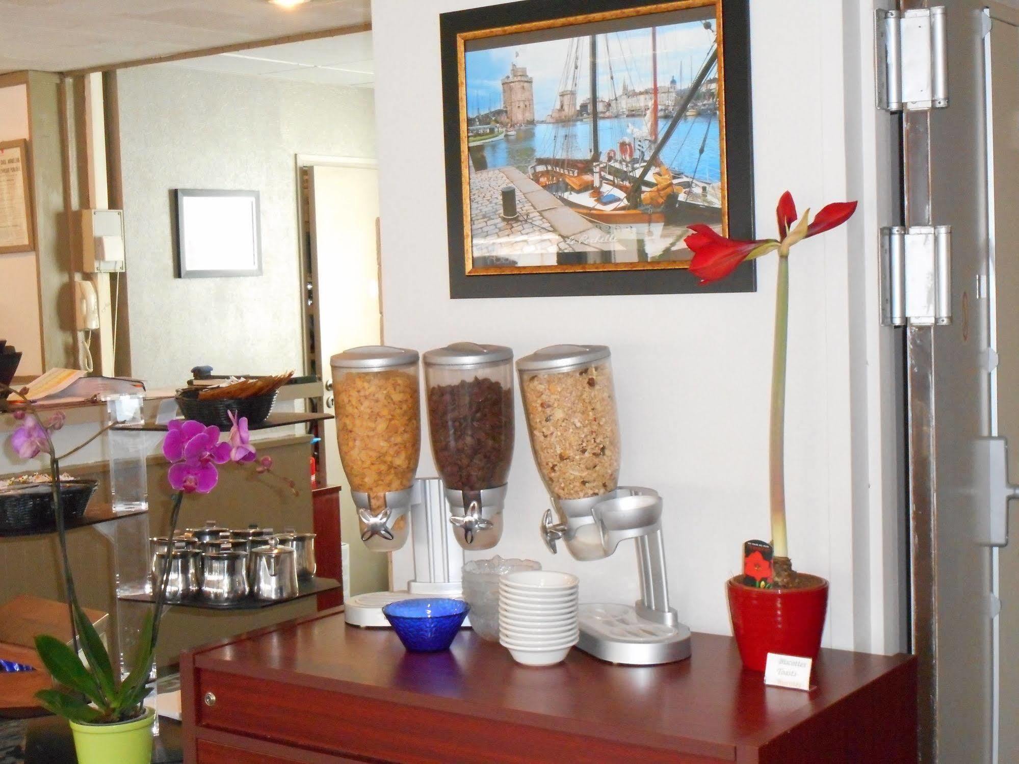 Hotel Les Gens De Mer La Rochelle Ла-Рошель Экстерьер фото